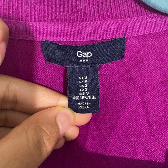 Gap magenta cardigan - Picture 2 of 5